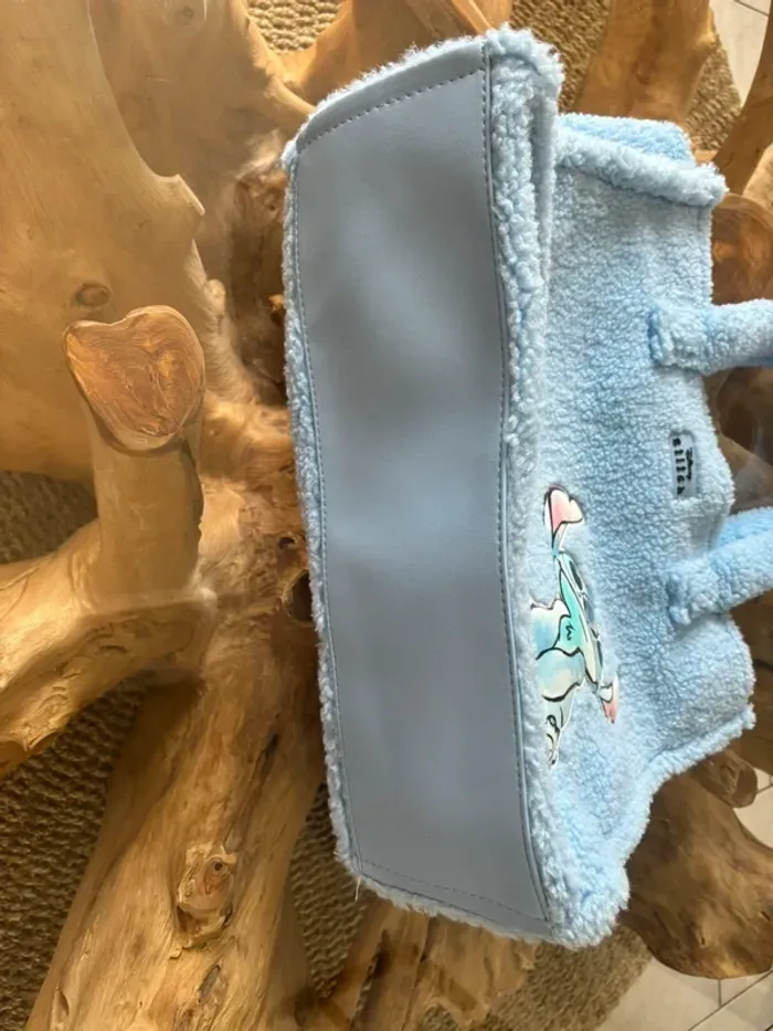 Sac Stitch Primark Disney bleu moumoute - photo numéro 3