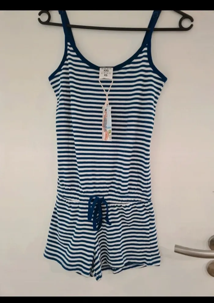 Combinaison short rayée neuf