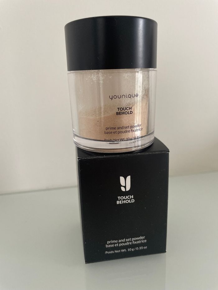 Poudre Be Hold Younique - photo numéro 1