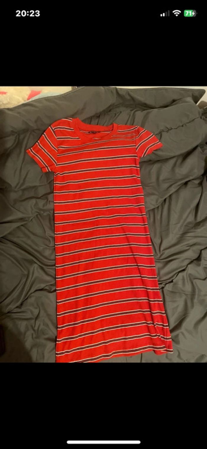 Robe longue rouge à rayures – Style casual chic XS/14 ans