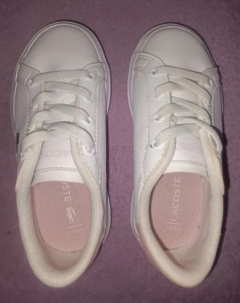 Baskets blanches bébé Lacoste