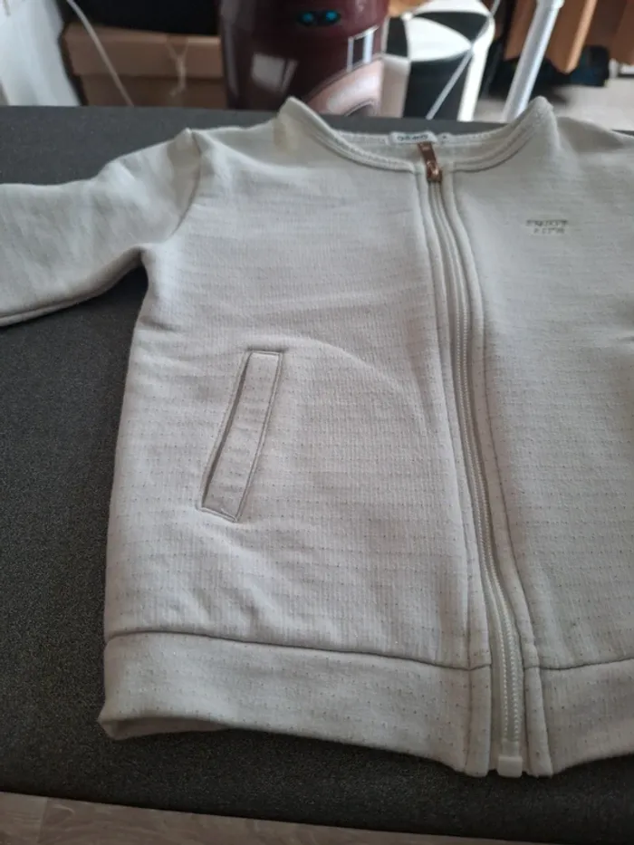 Veste 4 ans - photo numéro 3