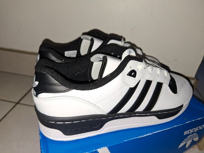 Adidas Rivalry Low neuves