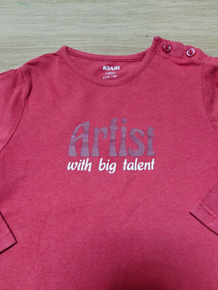 Tee-shirt manche longue pour garçon de 18 mois, kiabi en très bon état. - photo numéro 2