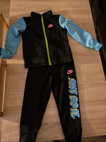 Ensemble Nike 2/3 ans
