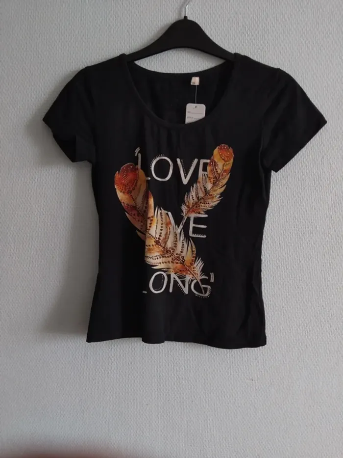 Tee-shirt taille S/M - photo numéro 2