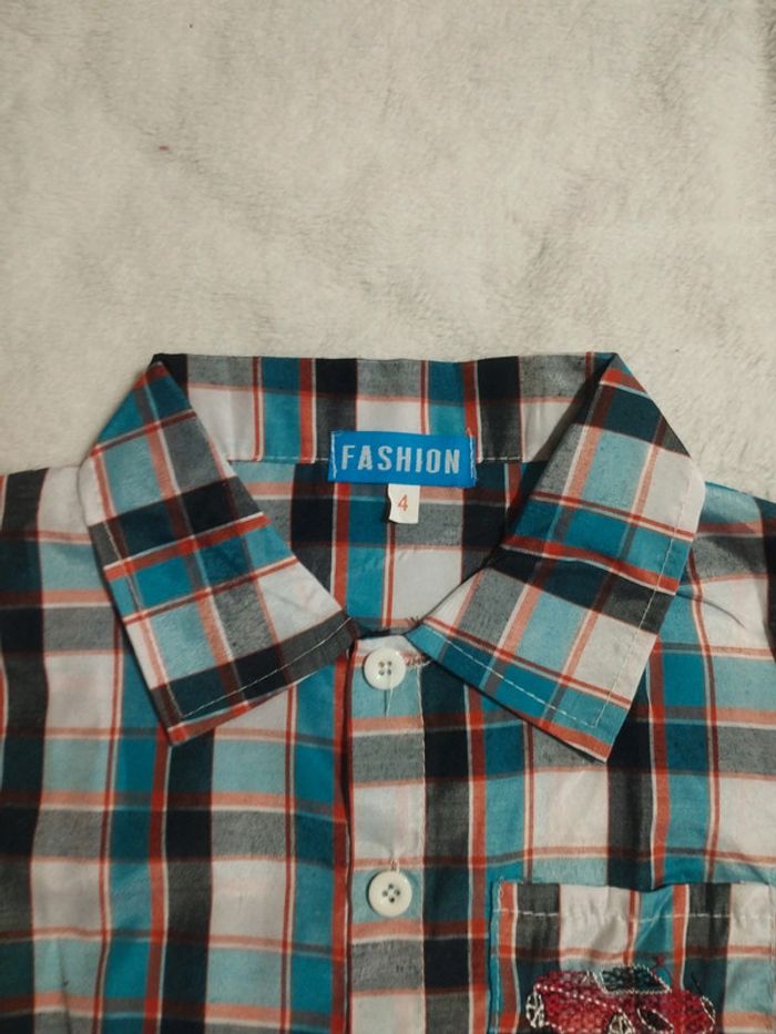 Chemise fine à carreaux 4 ans - photo numéro 2