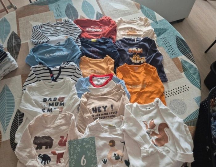 Lot vêtements garçon taille 6 mois
