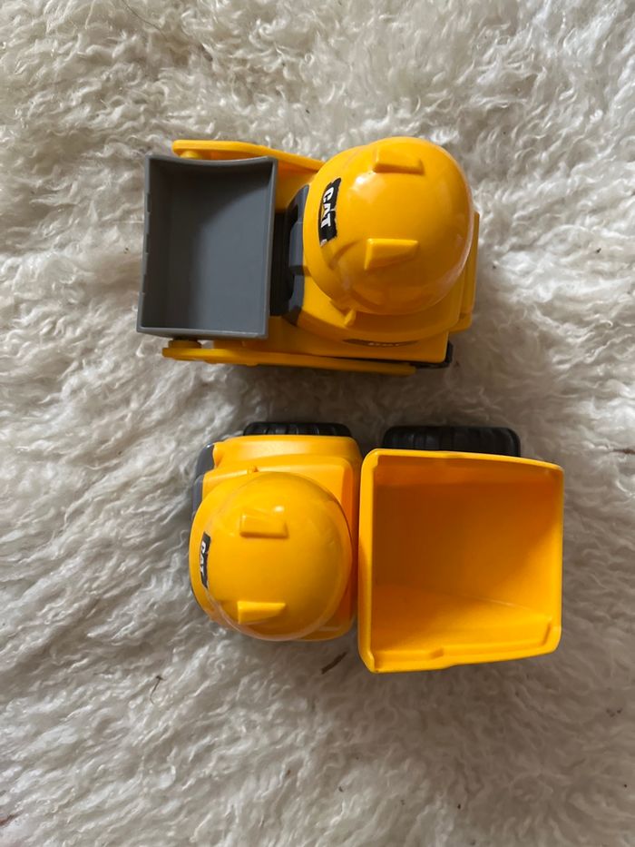 Véhicules de chantier caterpillar - photo numéro 6