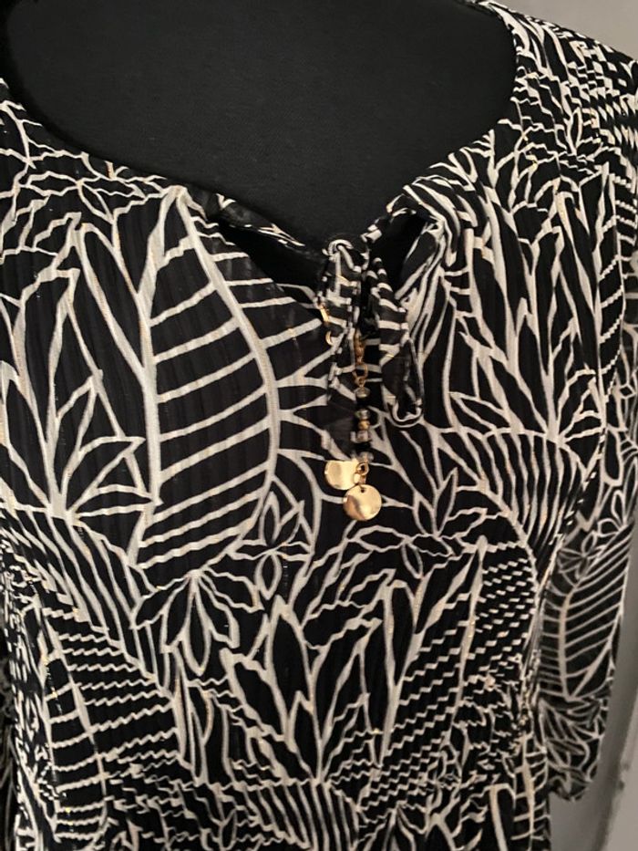 Robe habillé plissée imprimée avec liens bijoux - photo numéro 3