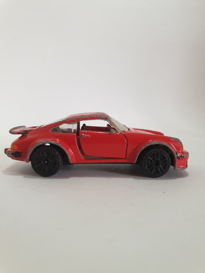Majorette ref 269C Porsche 911 934 1/57 Made in Thailand 🇹🇭 Pour dioramas - photo numéro 3