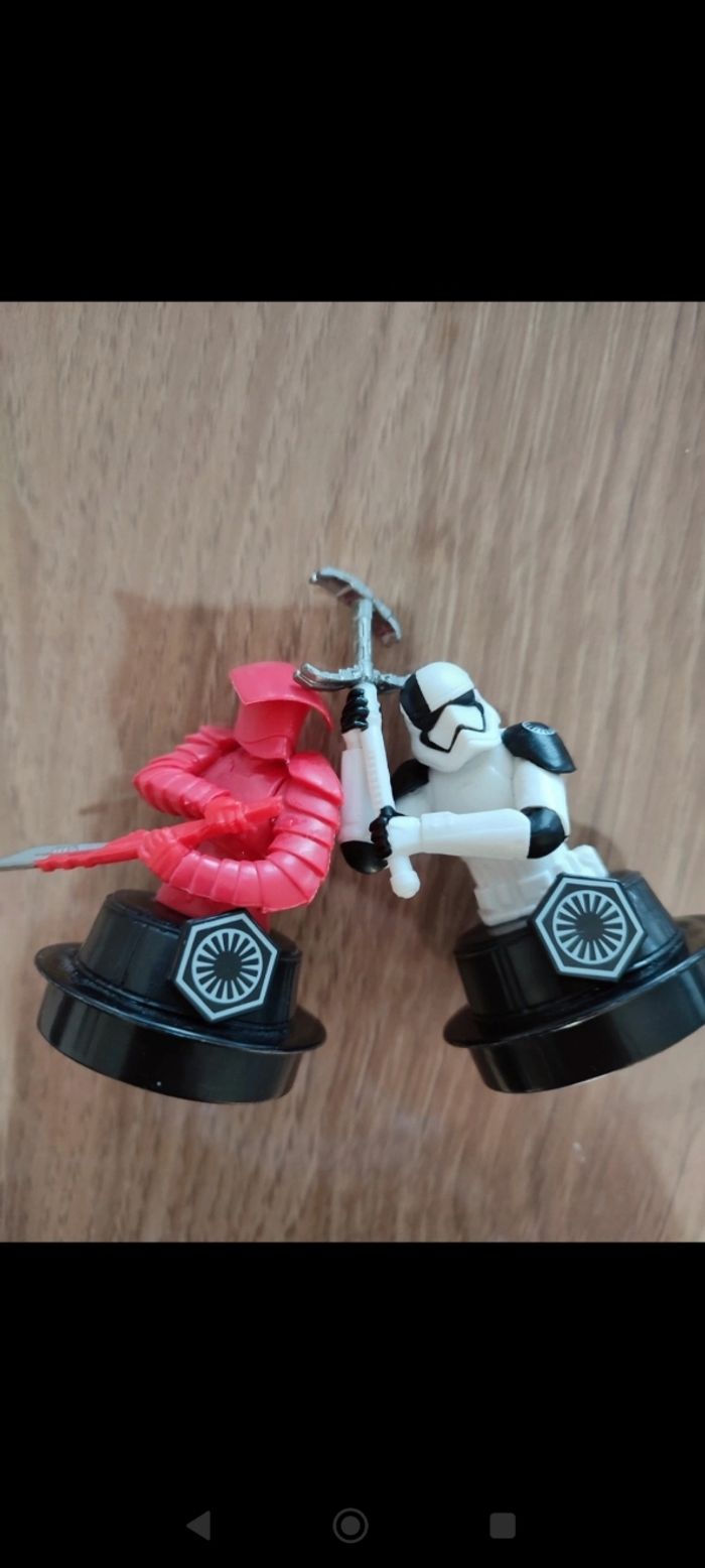 Lot de 2 figurines star wars
