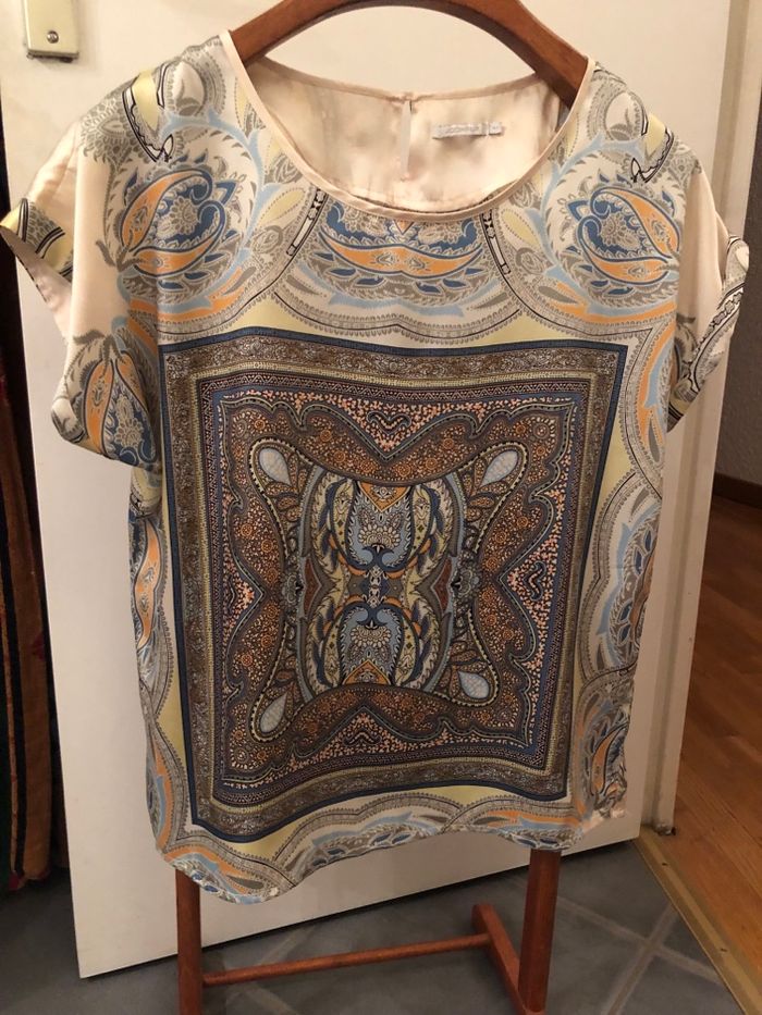 Blouse fluide et colorée