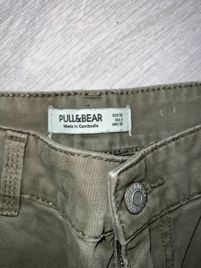 Jeans cargo kaki Pull&bear taille 36 - photo numéro 3