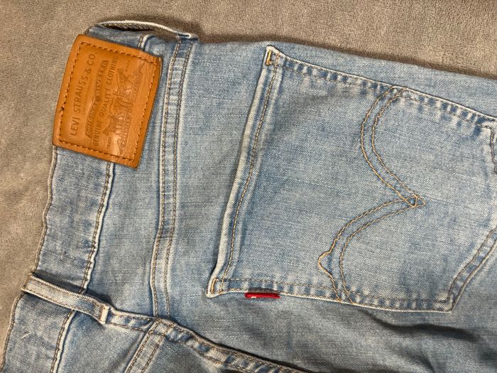 Jean's Levi's femme - photo numéro 4