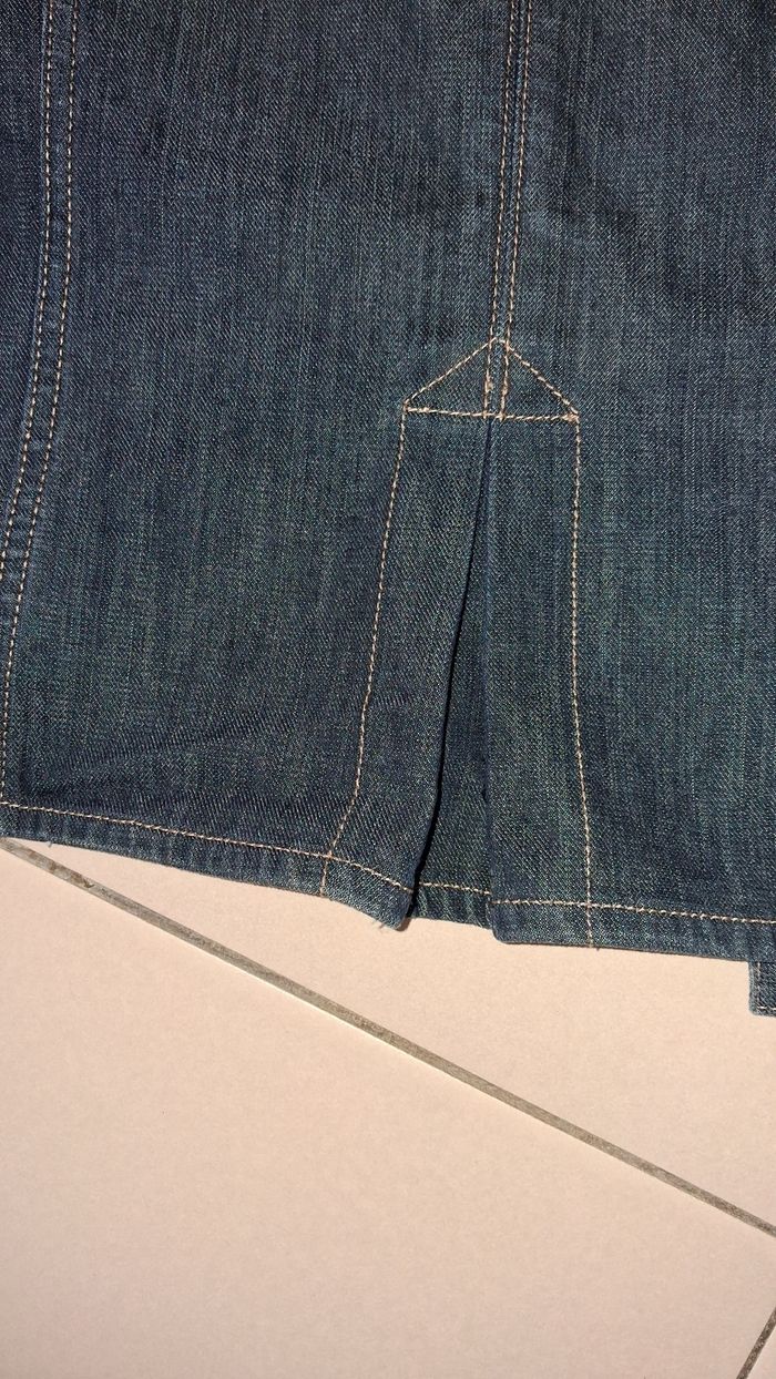 Veste Burberry. Jean bleu. M - photo numéro 6
