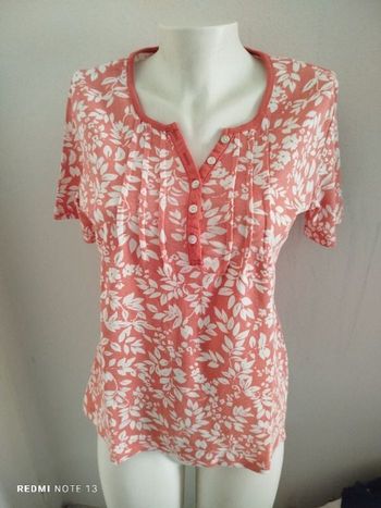 #kytie42femme. Tee-shirt manches courtes taille 42/44