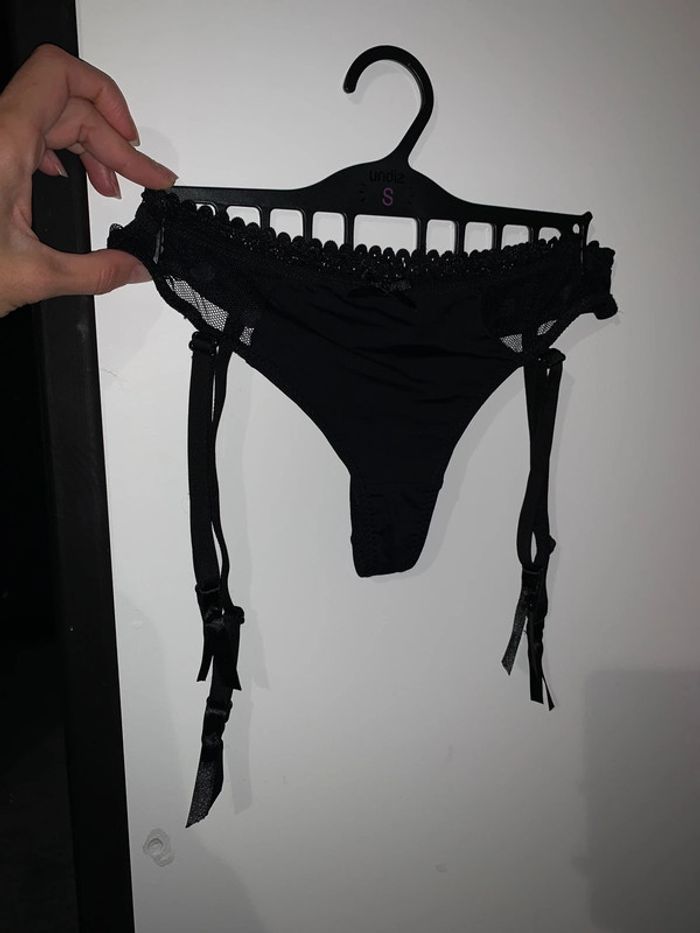 Sous vêtements - photo numéro 2