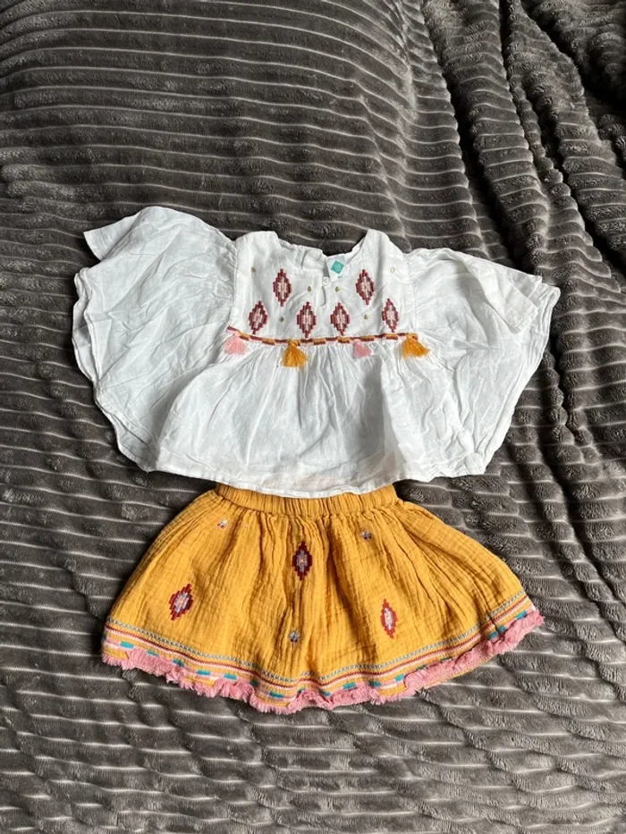 Ensemble jupe et blouse