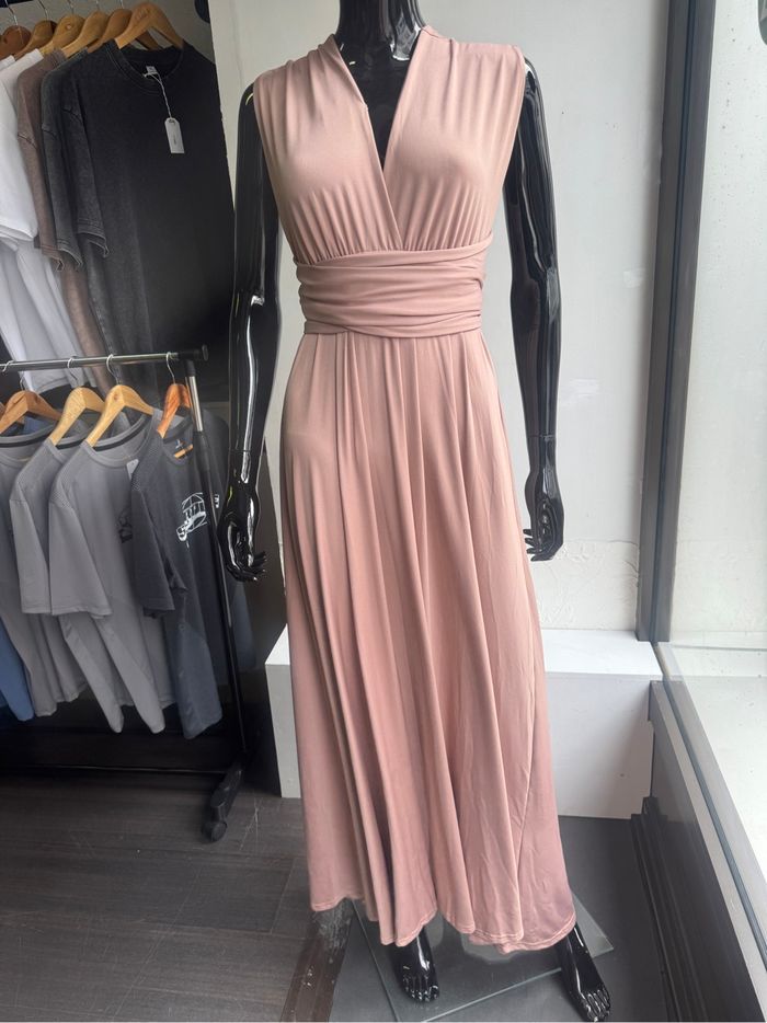 Robe de soirée - photo numéro 4