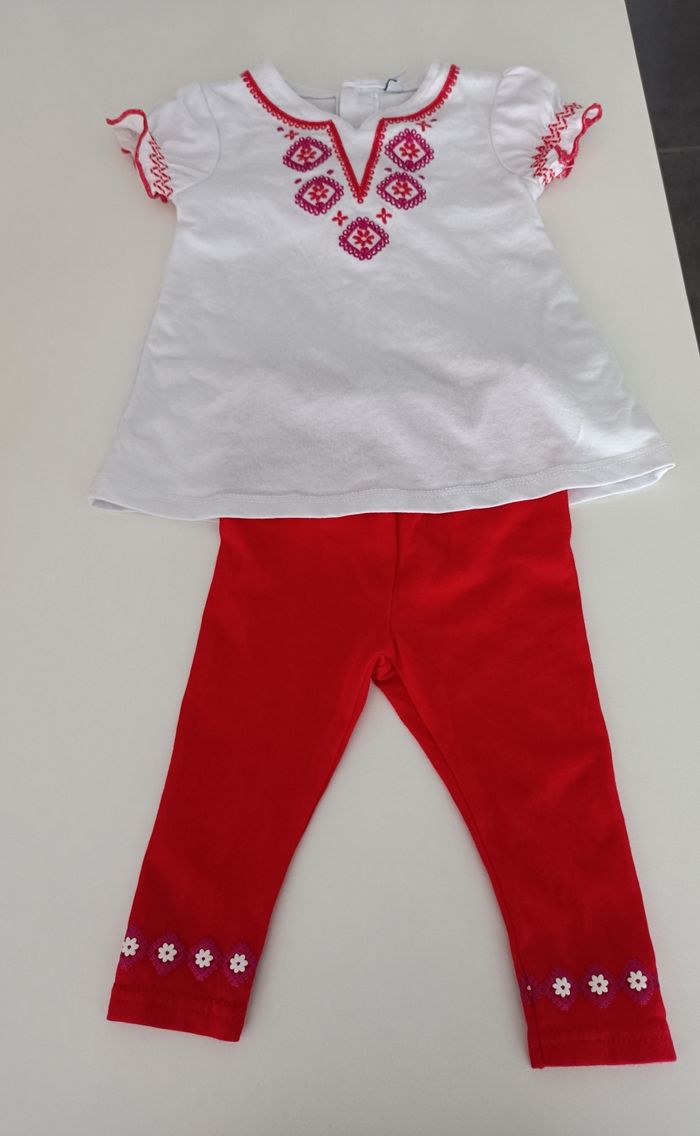 Ensemble fille taille 6 mois