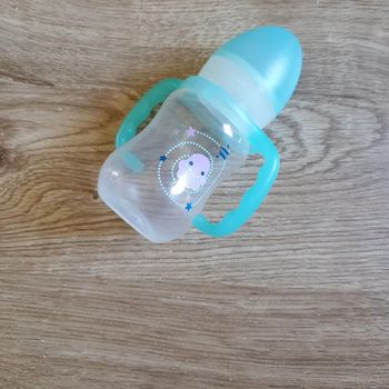 🧸Lot biberon 120 ml avec poignées et 2 tetines neuve Tex 🧸