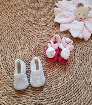 Lot chaussons bébé