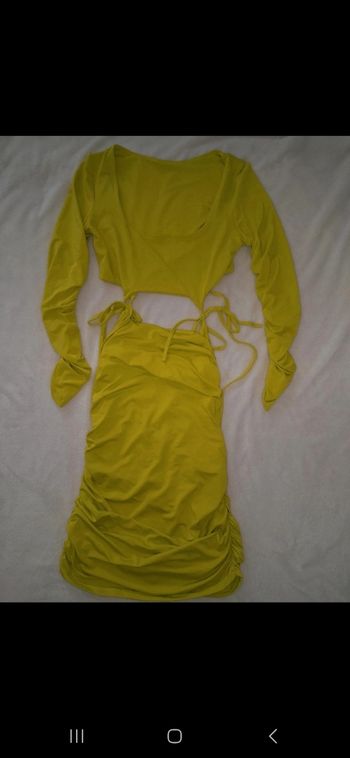 Robe de soirée jaune taille 38 m