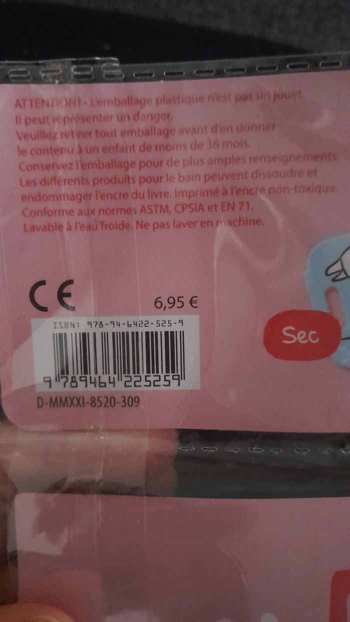 Livre à trempé dans l eau et ce coloris comme part magie - photo numéro 3