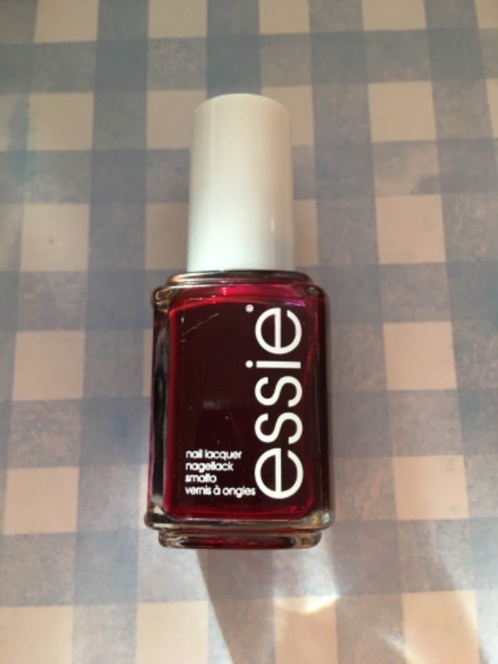 Vernis ESSIE Squirting The Issue NEUF