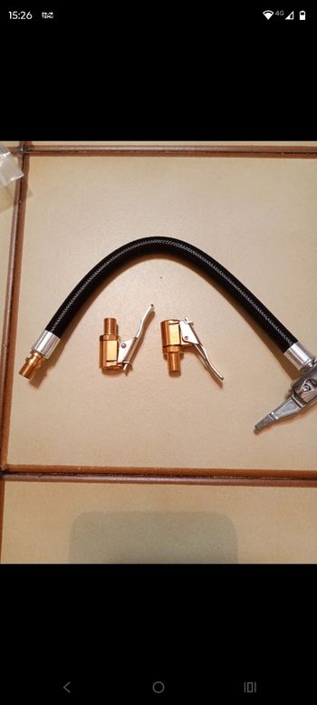 Tuyau pour gonfleur neuf