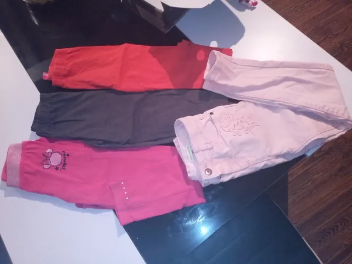 Lot de vêtements fille 8 ans - photo numéro 3