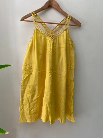 Robe jaune 