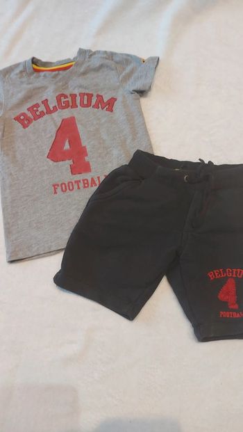 Ensemble short Belgique
