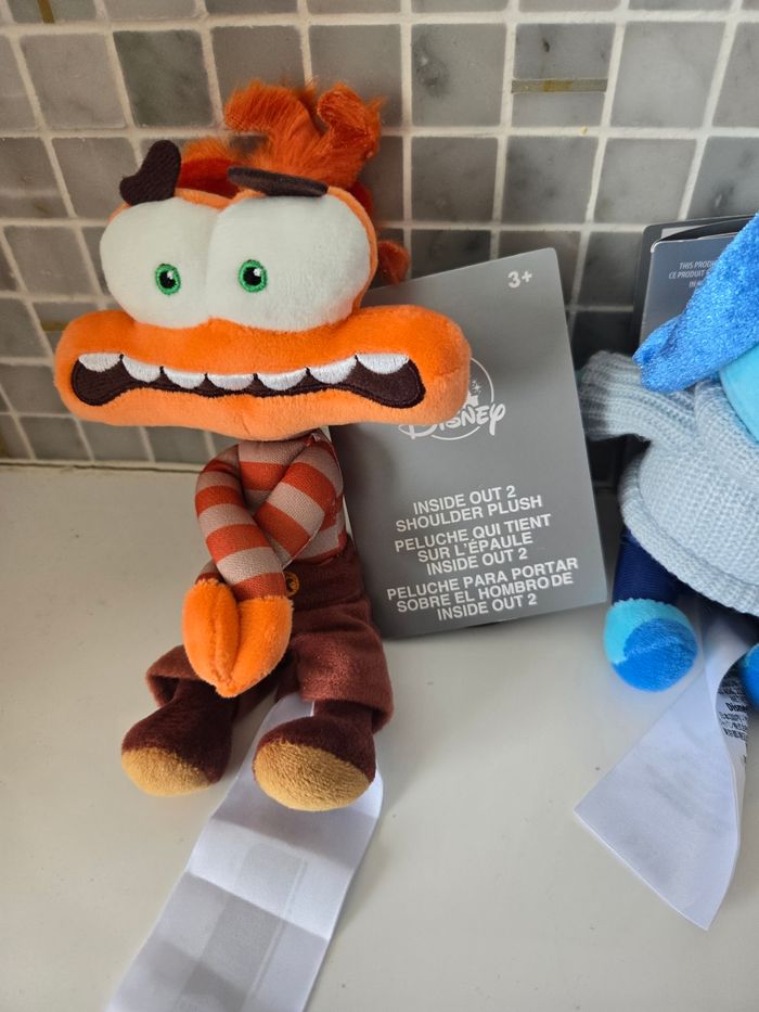Lot de 2 peluches vice versa aimanté neuve - photo numéro 2