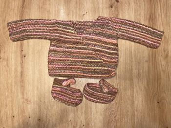 Cache cœur + chausson tricoté main