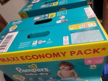 Mega pack Pampers baby dry taille 4  108 couches 
