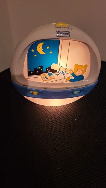 Veilleuse musicale pour berceau Ours Astronome raymond