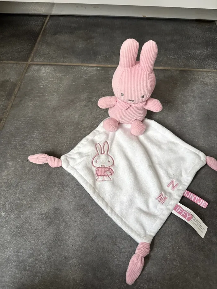 Doudou, enfant - photo numéro 3
