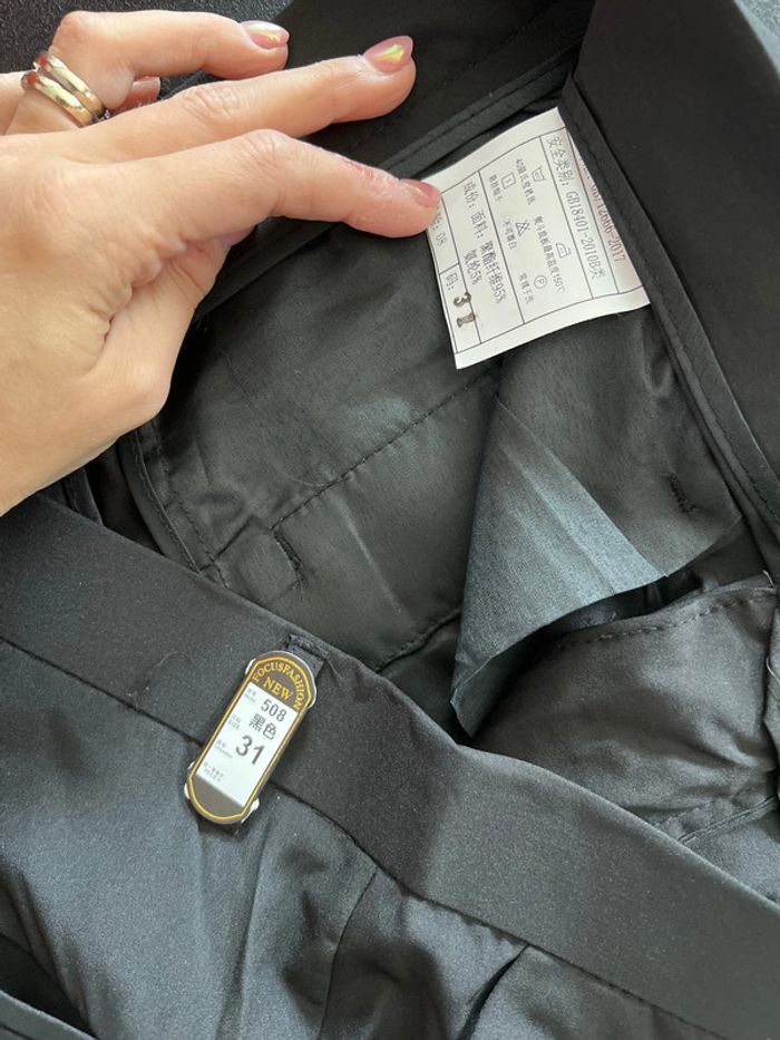 Pantalon léger fluide neuf - photo numéro 3