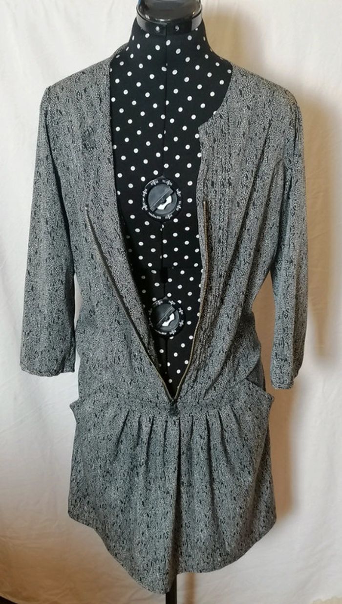 Robe courte fluide légère noir blanc Taille 2 ou M Maisons Scotch - photo numéro 3