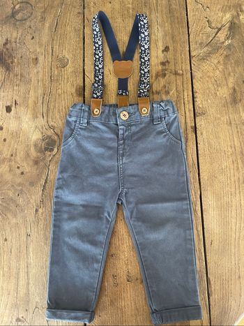 Pantalon avec bretelles
