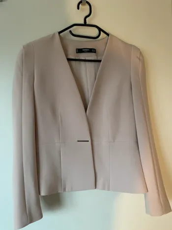 Blazer rose poudré MANGO