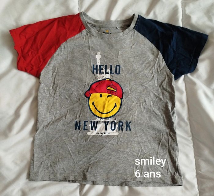 T-shirt smiley 6 ans