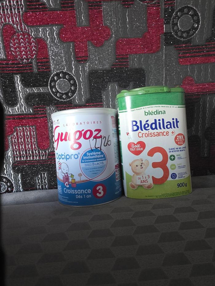 2 boîtes de lait