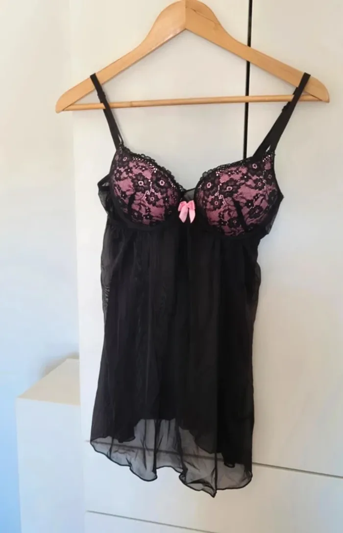 Belle nuisette soutien gorge dentelle super push up H&M 🌸 Taille française 95B eur 80B noir et rose