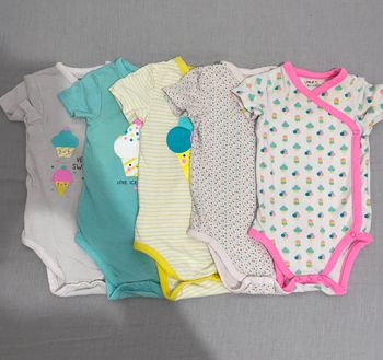Lot de 5 bodies bébé
