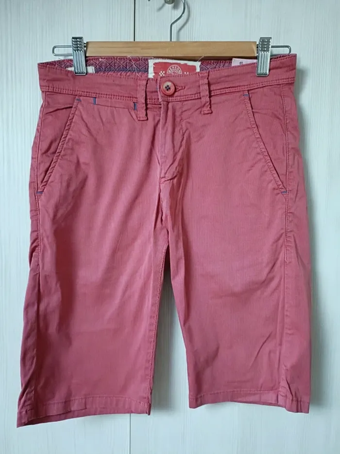 Bermuda Benson & Cherry T36