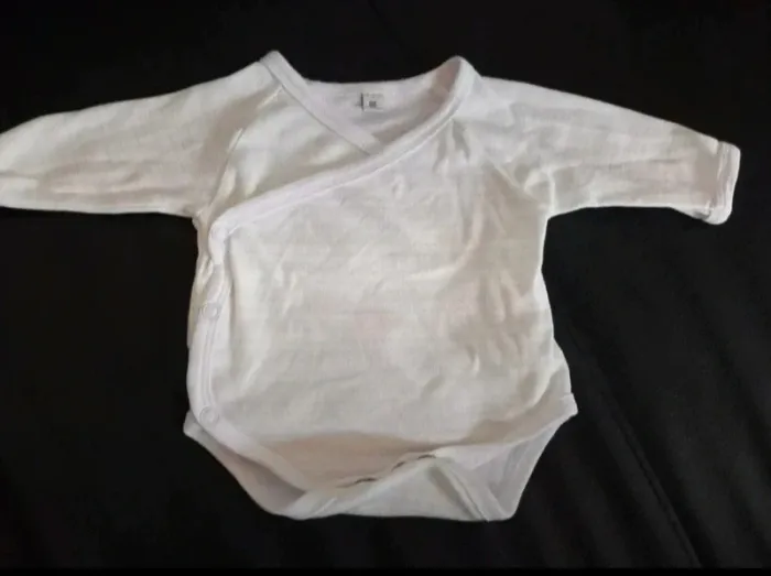 Lot de 3 bodies 1 mois - photo numéro 3