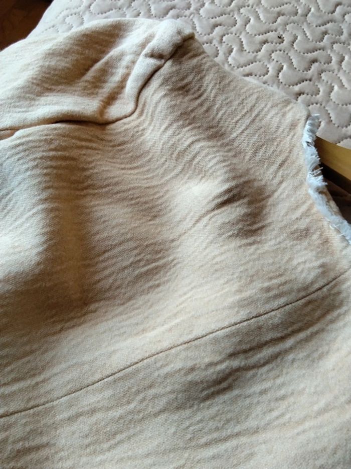 Crop top. Boléro manches  longues. Marque Mage. - photo numéro 7